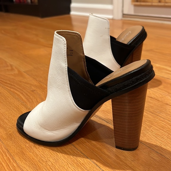 Sandals - Picture 8 of 11